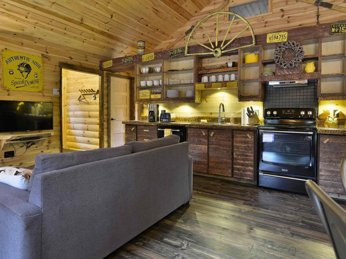 Woody - Chalets De Moh La Malbaie Exterior photo