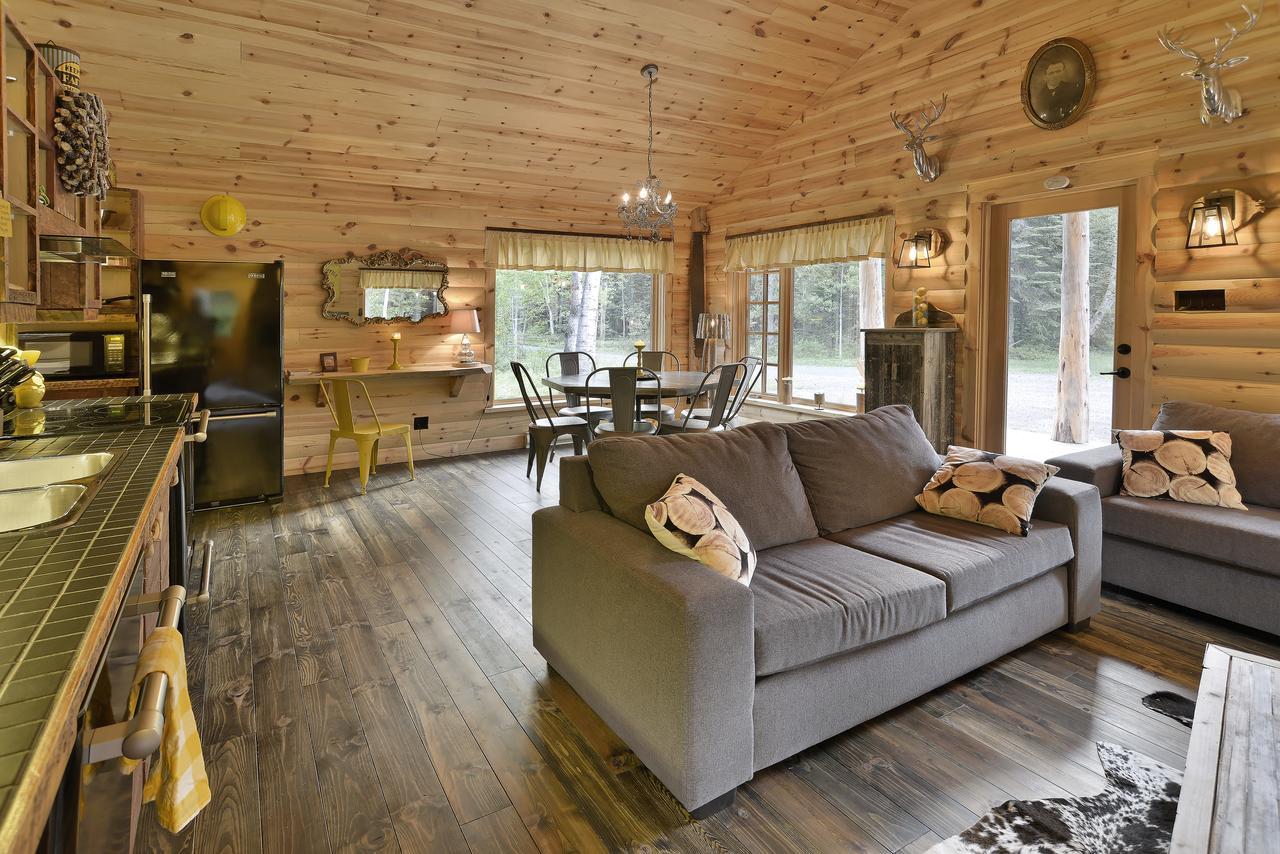 Woody - Chalets De Moh La Malbaie Exterior photo